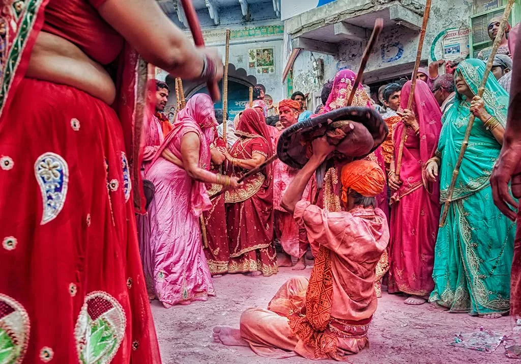 Latmaar holi